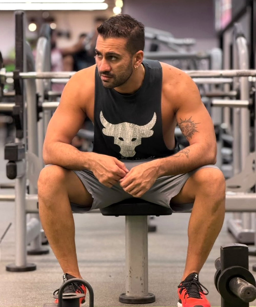 Mehras Ayazi in a professional gym environment